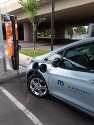 duluth-dc-fast-charger_crop-photo-by-MPC
