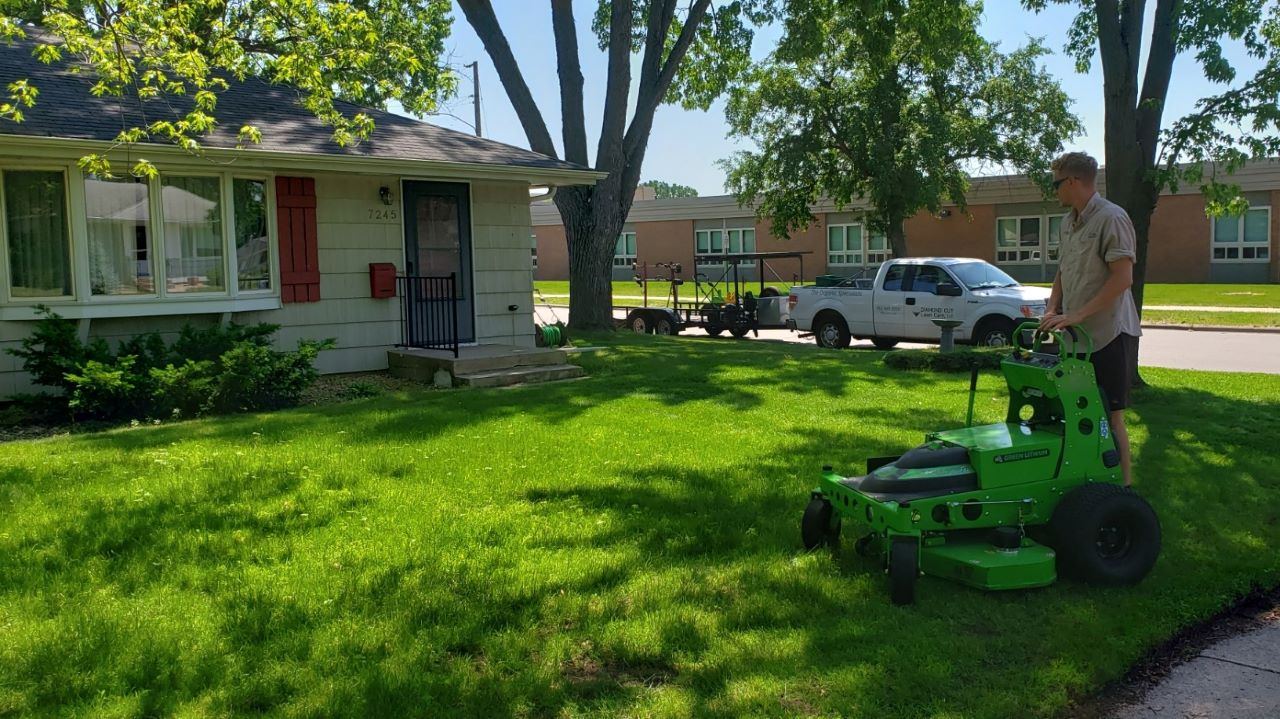 Diamond Cut Lawn Care pioneers on-the-go solar-powered lawn equipment -  Fresh Energy